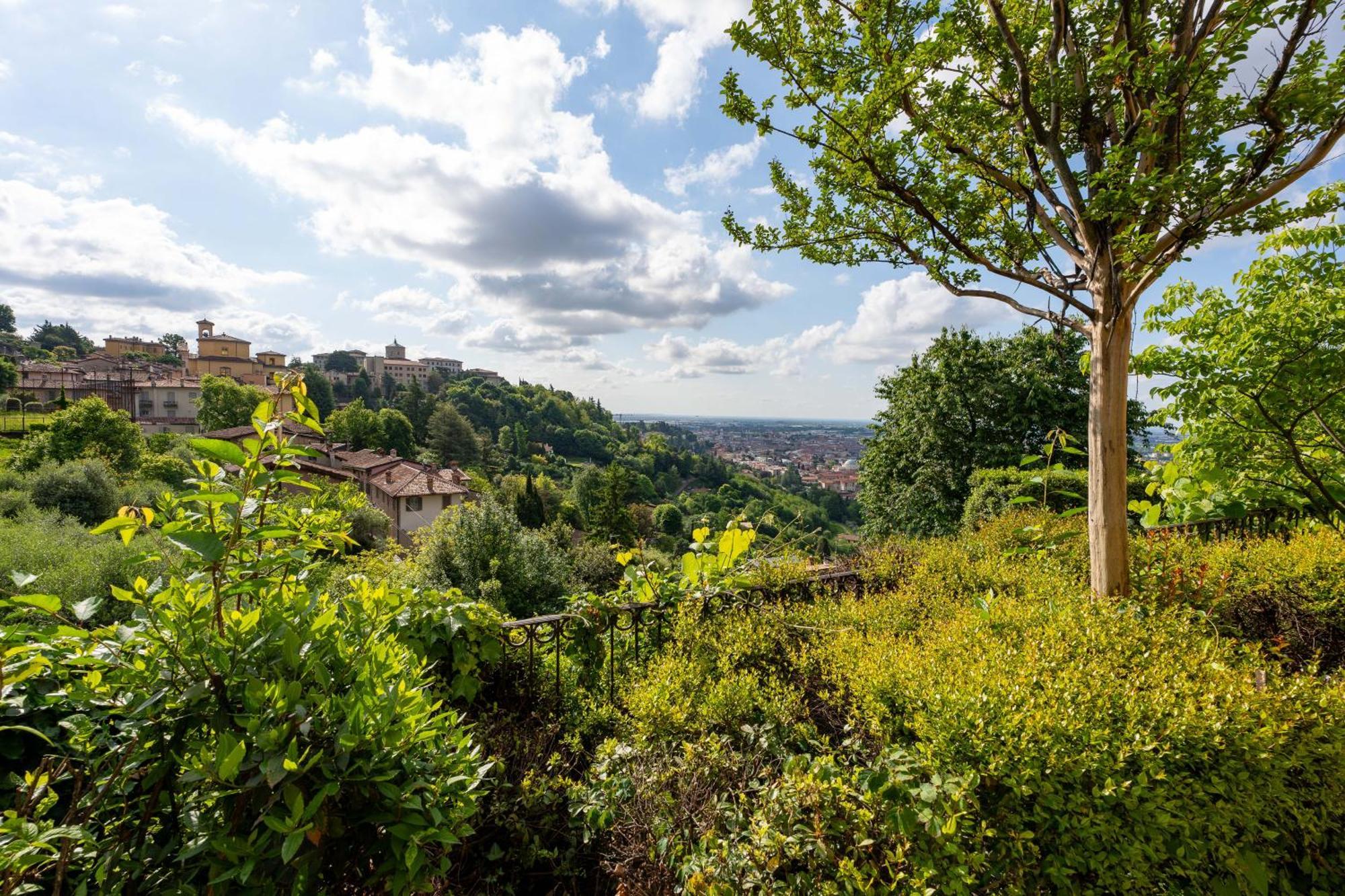 Apartments Vistallihouse Bergamo Buitenkant foto